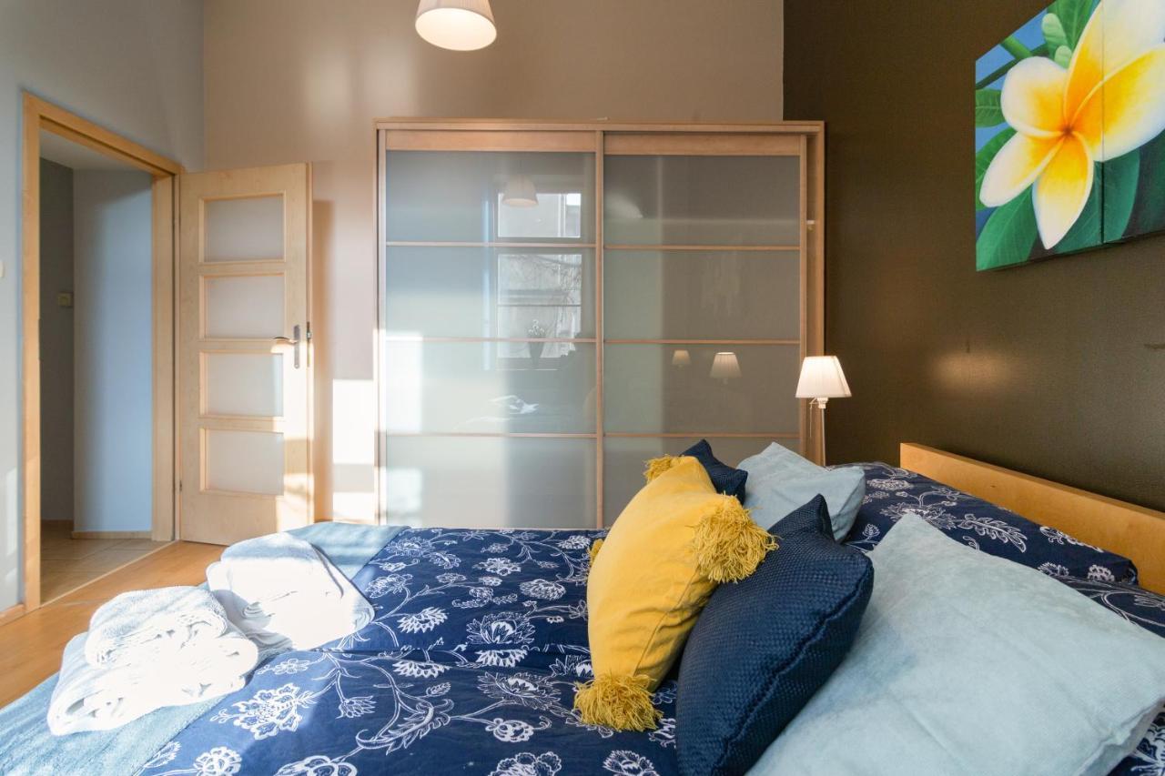 House Of Frida Apartment Krakow Luaran gambar
