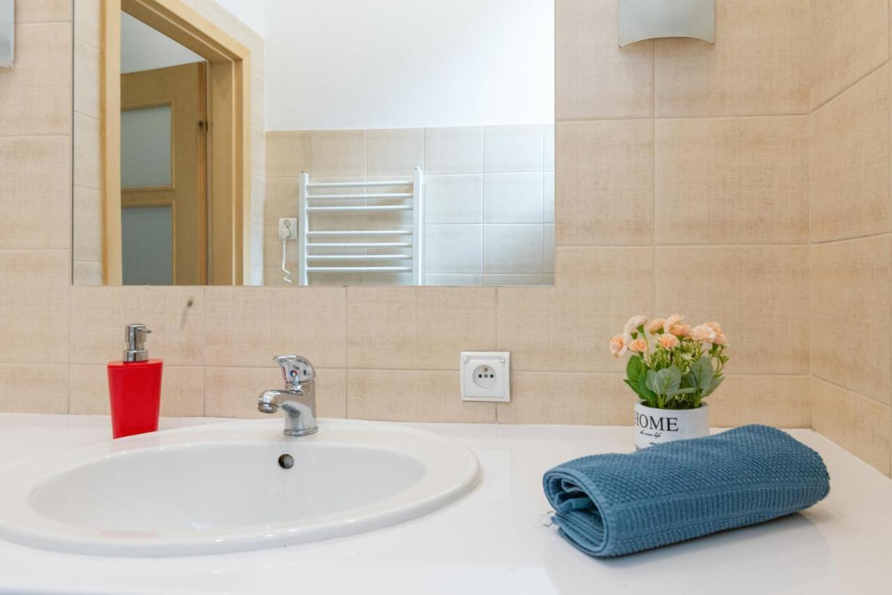 House Of Frida Apartment Krakow Luaran gambar
